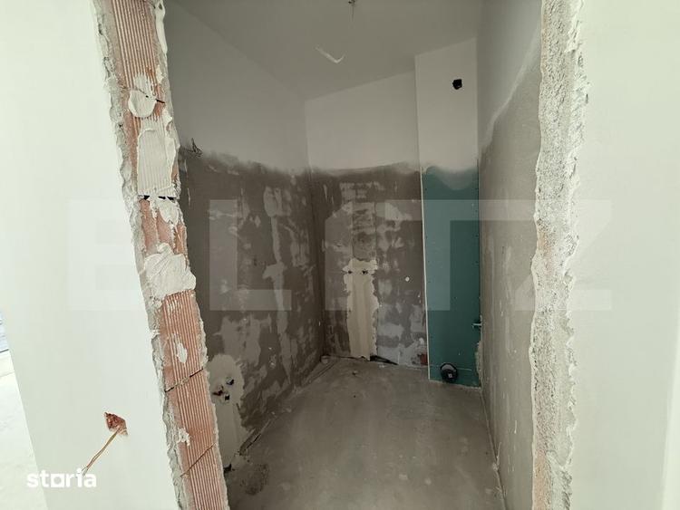 Apartament cu 3 camere în Răzvad