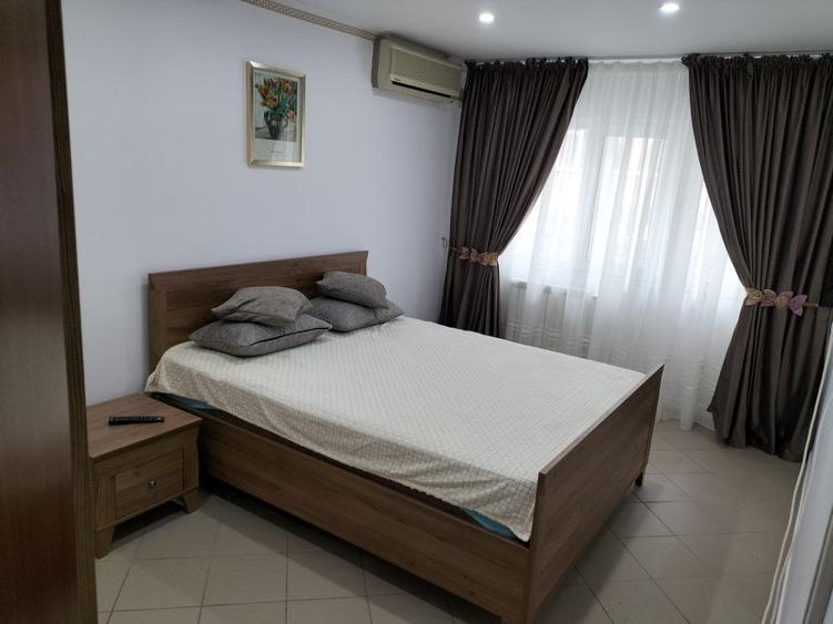 Apartament cu 3 camere decomandat, mobilat în Tei