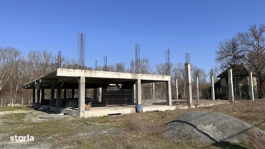 Teren intravilan+ constructie - 2