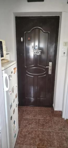Apartament cu 2 camere semidecomandat în Exterior Vest