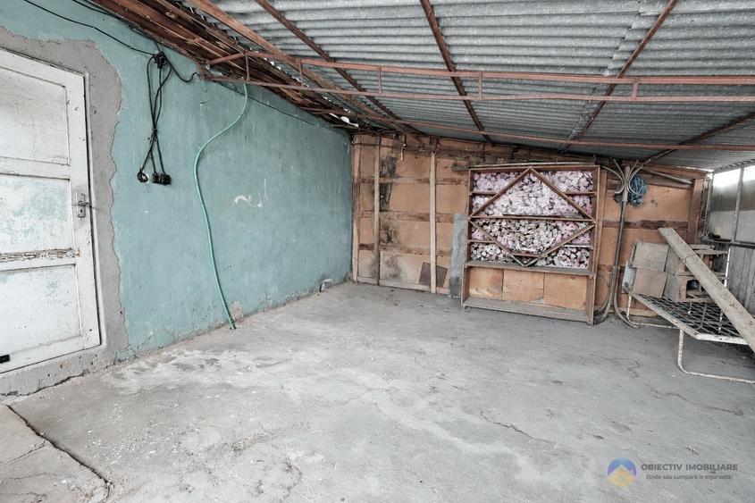 Casă cu 4 camere cu Canalizare în Săvinești