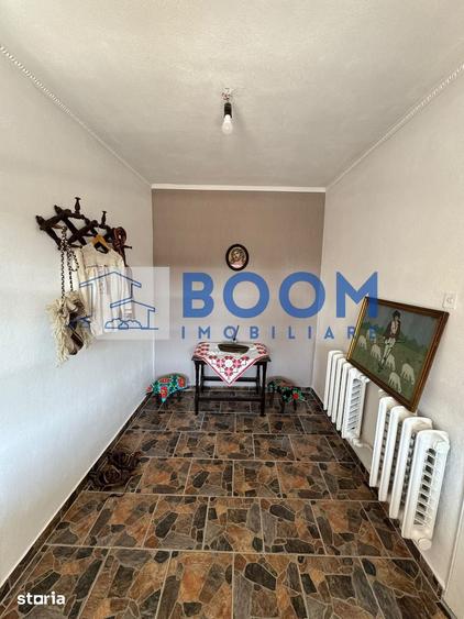 Casă cu 3 camere cu Teren 2000 Mp în Bujoreni