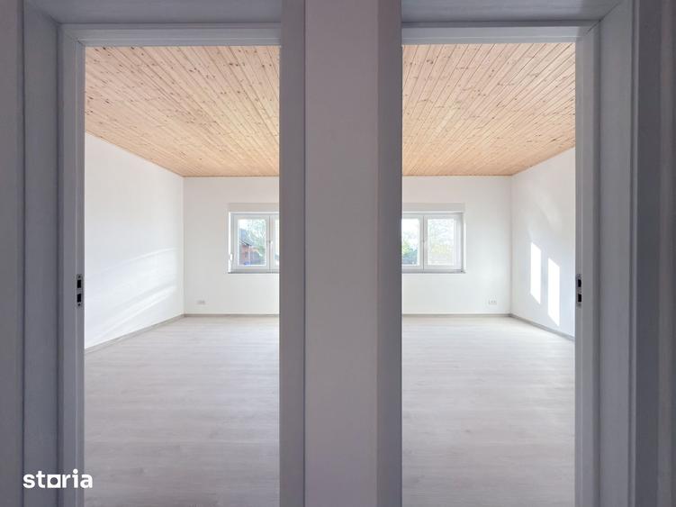 Casă cu 7 camere cu Teren 2800 Mp în Șagu