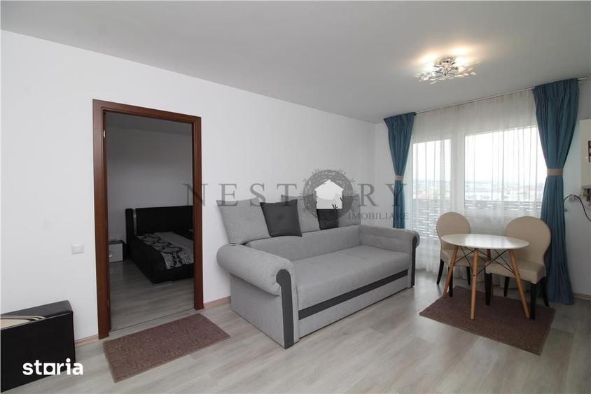 Apartament cu 3 camere semidecomandat în Între Lacuri