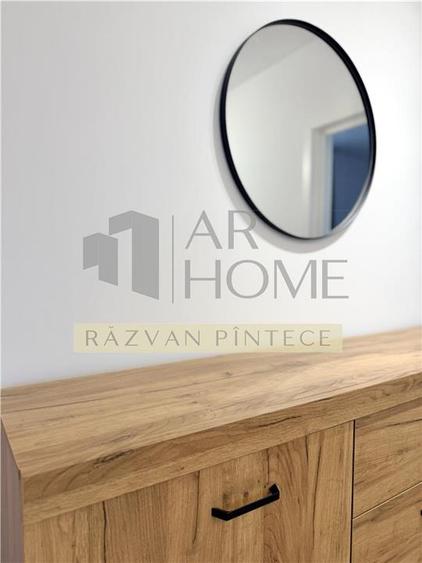 Apartament cu 3 camere decomandat, mobilat în Mărășești