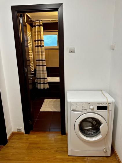 Apartament cu 3 camere decomandat în Brazda lui Novac