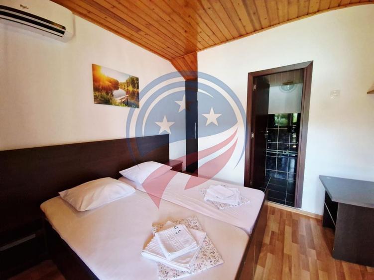Hotel/Pensiune, de 871 mp, în Eșelnița