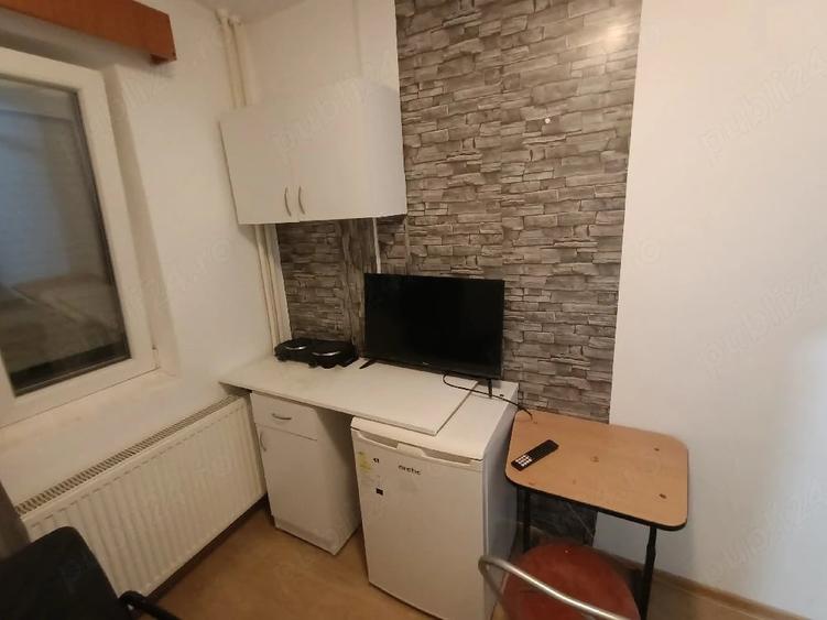 Chiar in Complexul Studen?esc,15 mp, Libera,Etajul 1,De Vazut,160 E Fix - 8