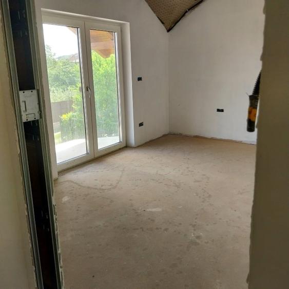 Casă individuală cu 3 camere cu Teren 413 Mp în Micești