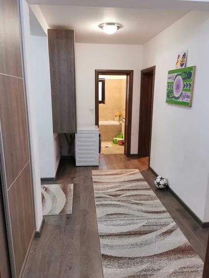 Casă individuală cu 4 camere cu Canalizare în Rediu