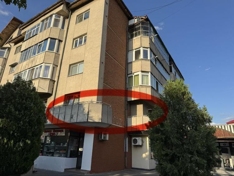 Apartament cu 3 camere decomandat în Lenin Sud