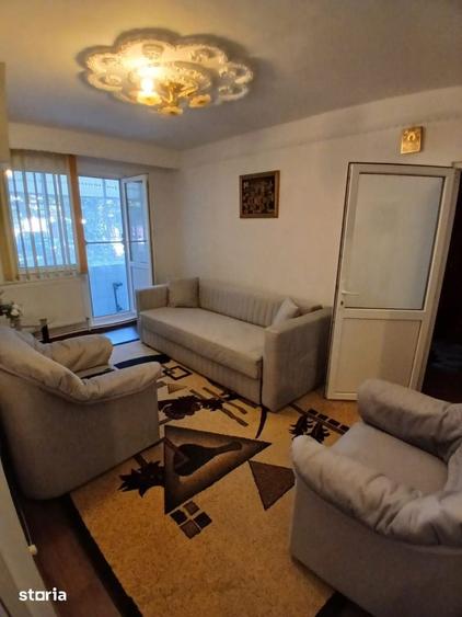 Apartament cu 2 camere nedecomandat în Tache