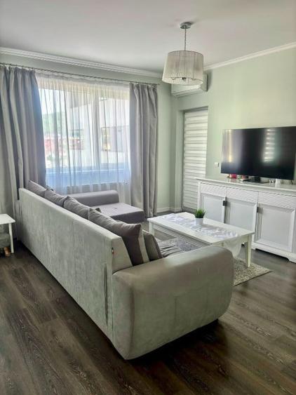 Apartament cu 2 camere semidecomandat în Florești