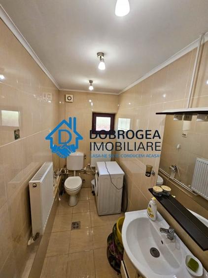 Casă individuală cu 6 camere cu Teren 231 Mp în Păcii