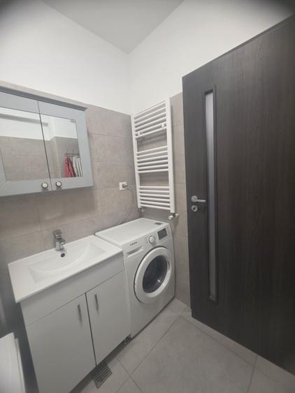 Garsonieră decomandată în Central