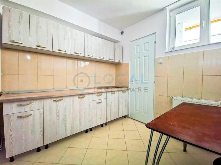 Apartament cu 2 camere decomandat, mobilat în Mărăști