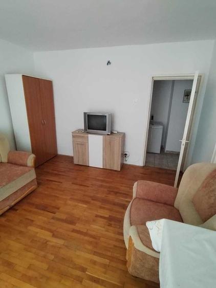 Garsonieră semidecomandată în Unirii Sud