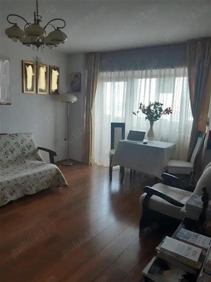 Garsonieră decomandată în Tei