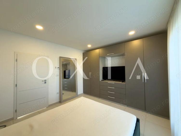 Apartament cu 4 camere decomandat în Giroc