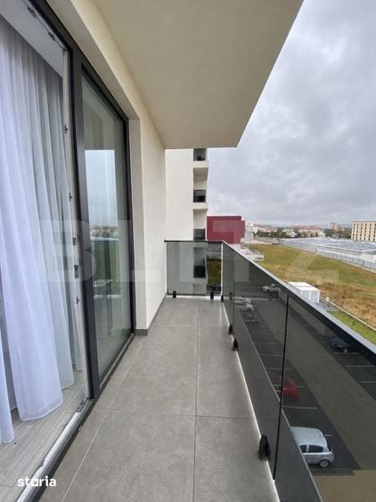 Apartament cu 3 camere semidecomandat în Obcini