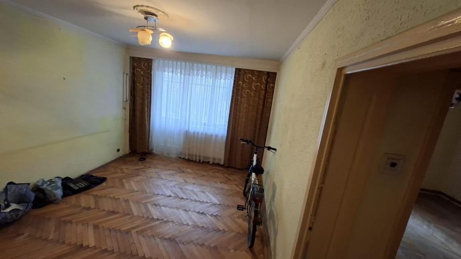 Apartament cu 2 camere semidecomandat în Teilor