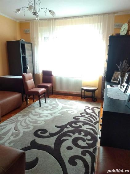 Casă cu 3 camere în Central