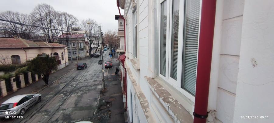 Duplex cu 5 camere cu Canalizare în Ultracentral