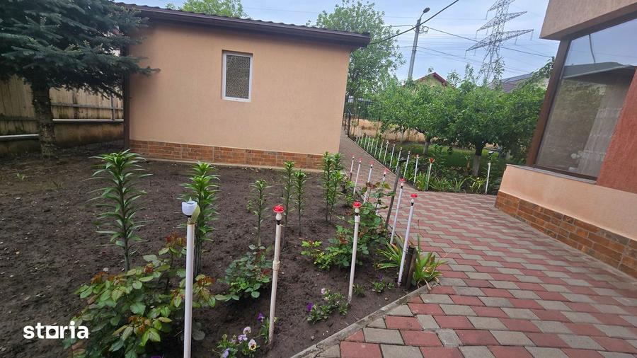 Casă cu 4 camere cu Teren 502 Mp în Nicolina