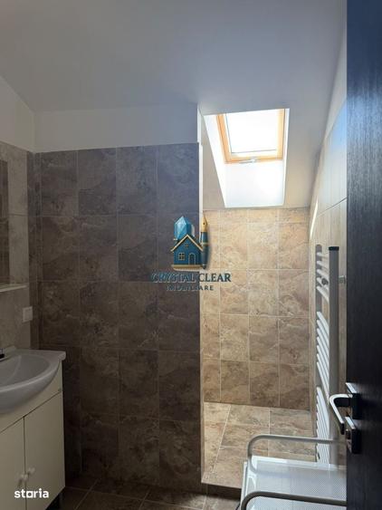 Apartament cu 4 camere decomandat în 7 Noiembrie