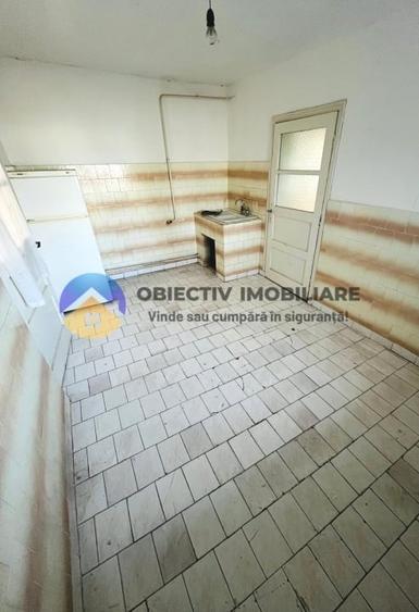 Casă cu 5 camere cu Canalizare în Ciritei