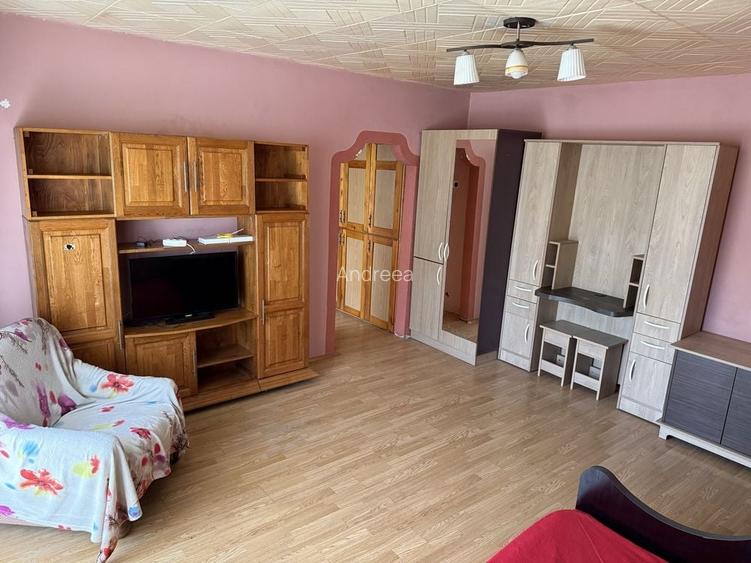 APARTAMENT 2 CAMERE (fara agentie) - 65.000 negociabil