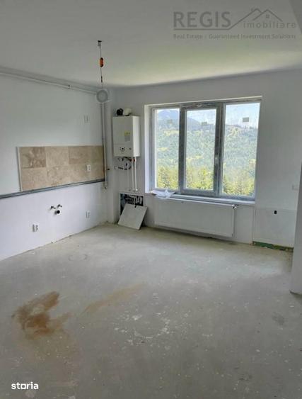 Spațiu comercial, de 1,650 mp, în Părău