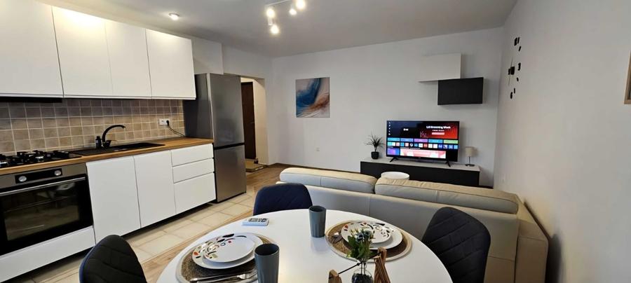 Apartament cu 2 camere decomandat în Unirii — fotografia 1