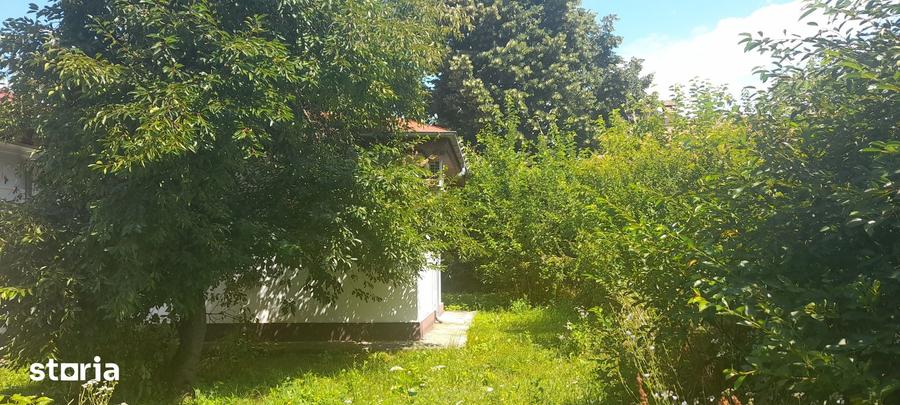 Casă cu 6 camere cu Teren 432 Mp în Dărmănești