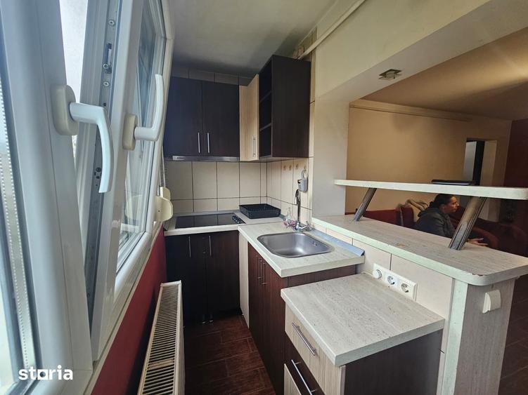 Apartament cu 2 camere decomandat în Micro 16