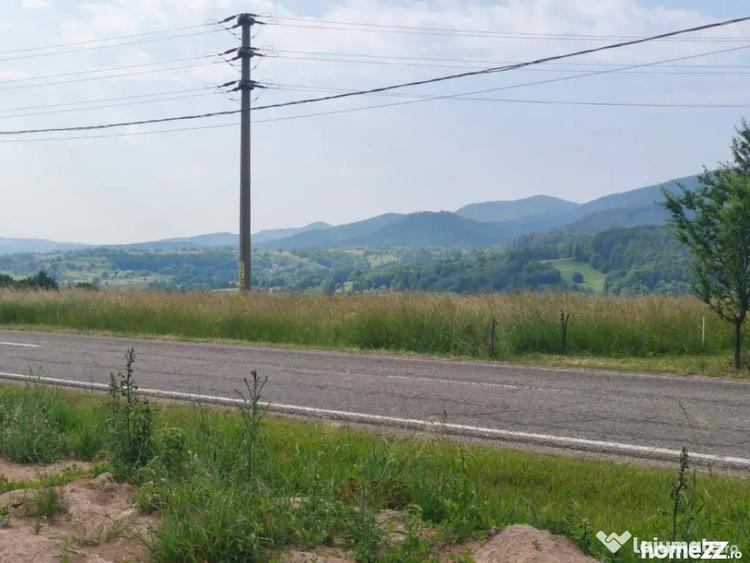 Casă cu 3 camere cu Teren 5000 Mp în Rădăuți