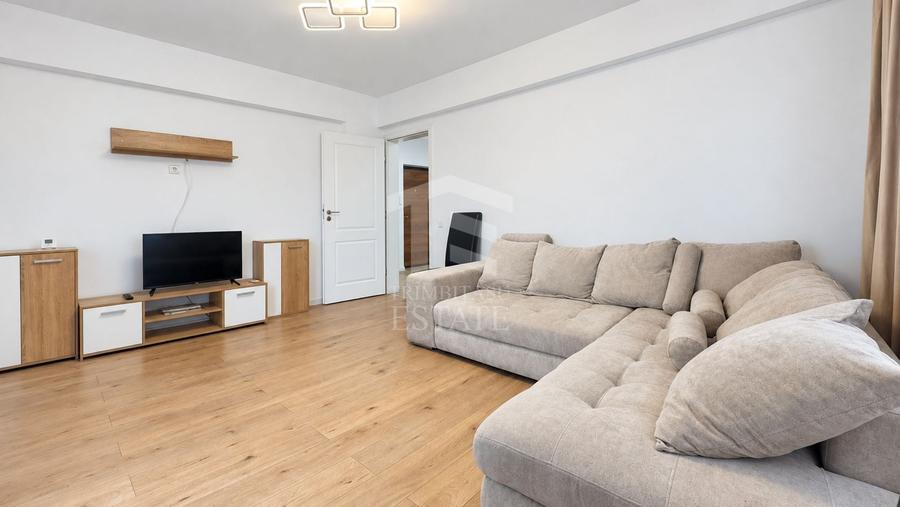 Apartament cu 2 camere decomandat, mobilat în Central
