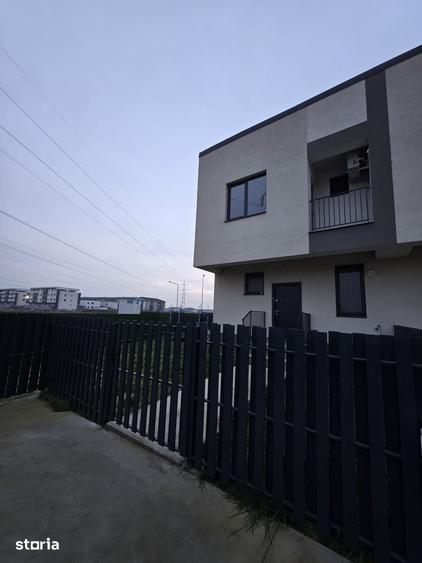 Casă cu 4 camere cu Teren 272 Mp în Dobroești