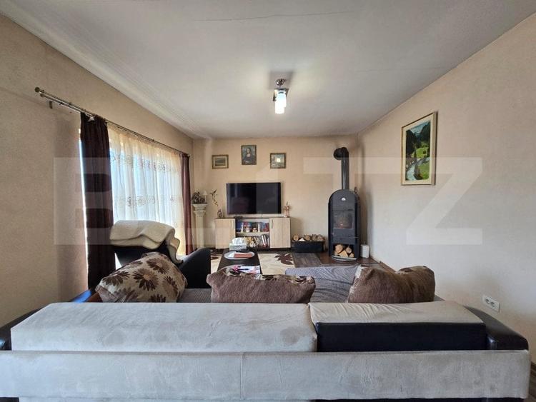 Casă individuală cu 3 camere cu Teren 691 Mp în Dezmir