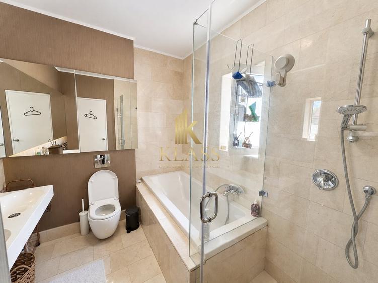 Casă individuală cu 5 camere cu Canalizare în Voluntari