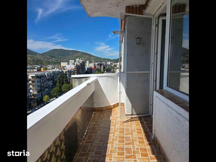 Apartament cu 2 camere decomandat în Decebal