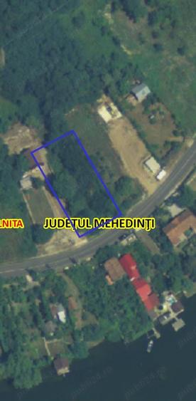 Teren de 1103 mp, în Eșelnița