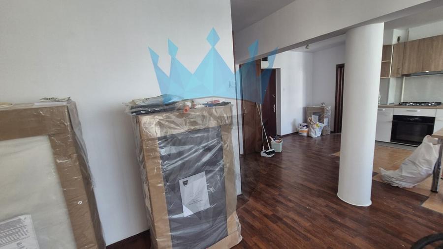 Apartament cu 2 camere decomandat, mobilat în P-ța Alba Iulia