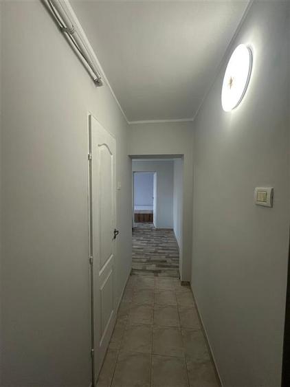 Apartament cu 2 camere nedecomandat în Podu Roș