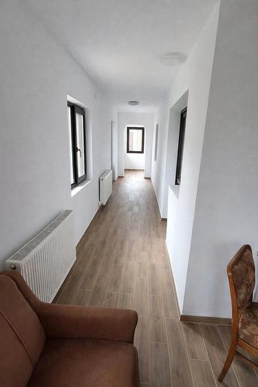 Casă cu 3 camere cu Teren 400 Mp în Glina