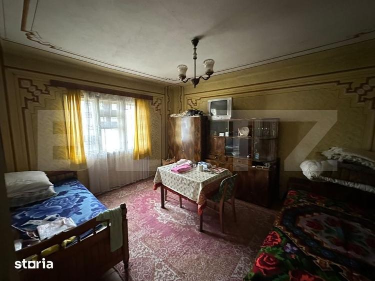Casă cu 7 camere cu Teren 660 Mp în Feldru