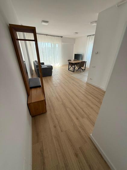 Apartament cu 2 camere semidecomandat în Politehnica