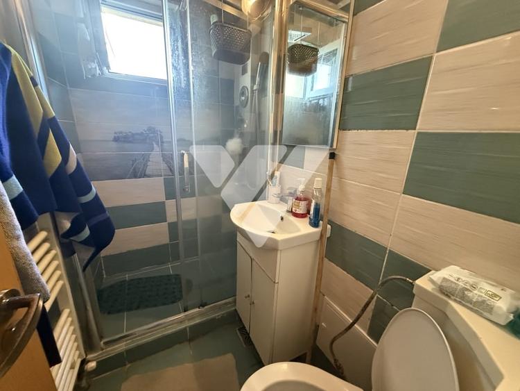 Apartament cu 2 camere semidecomandat, mobilat în Vasile Aaron