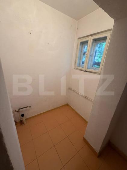 Apartament cu 2 camere decomandat în Calea București