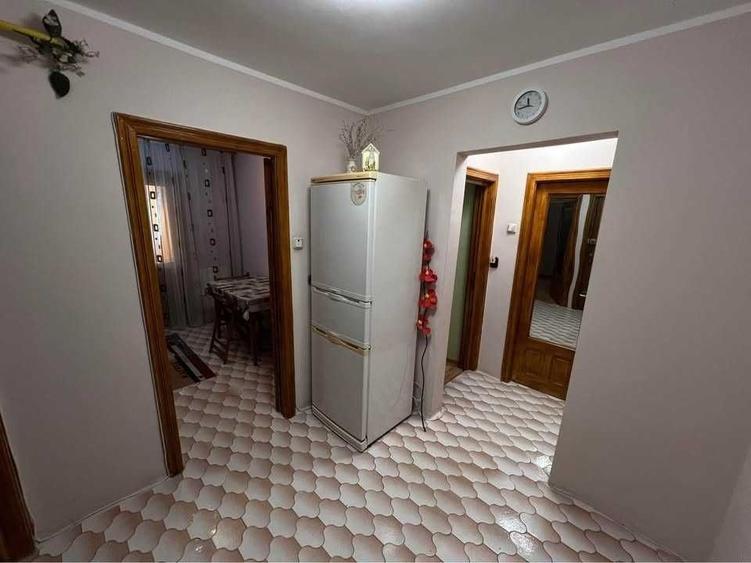 Apartament cu 2 camere decomandat în Micro 17